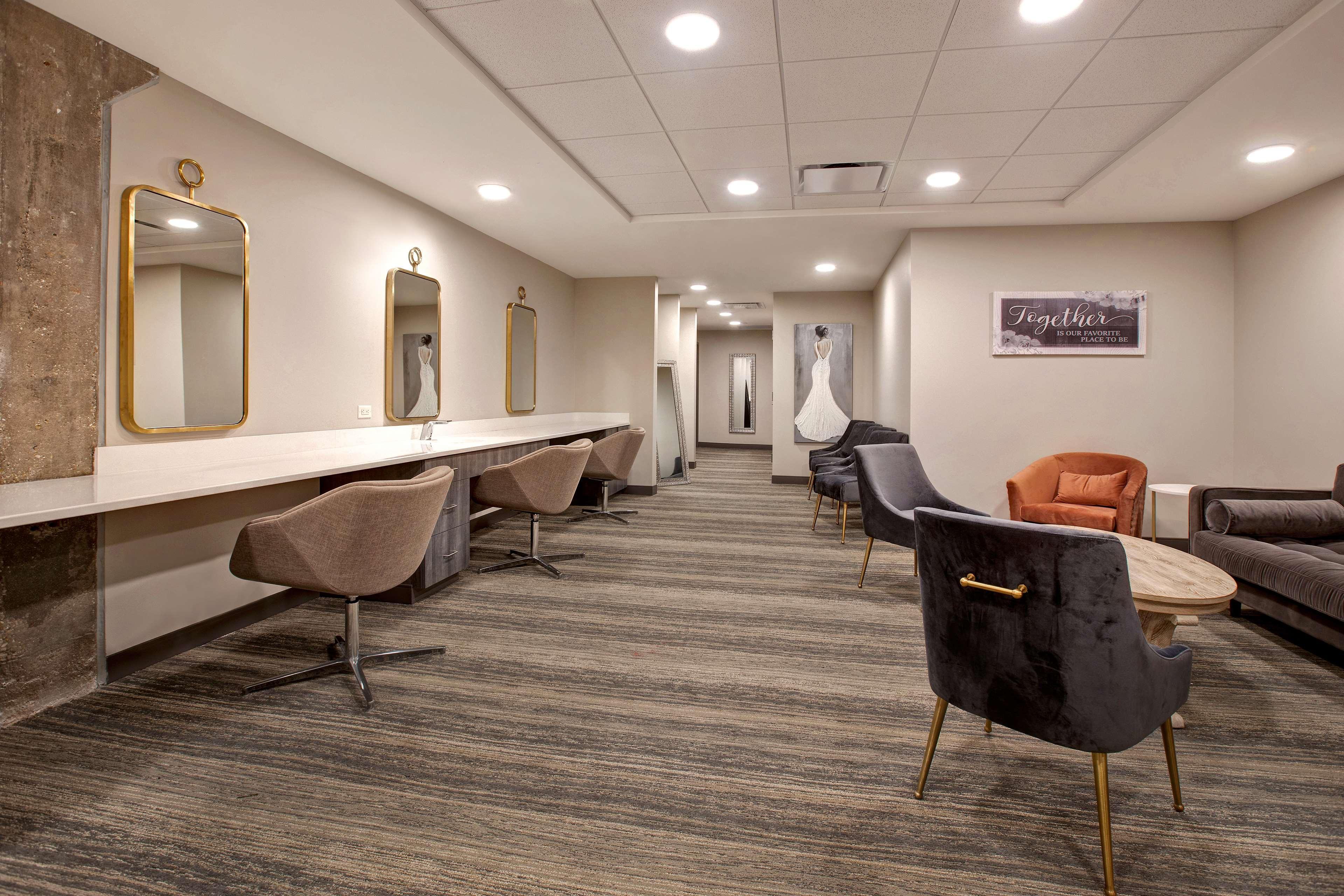 Embassy Suites By Hilton Rockford Riverfront מראה חיצוני תמונה