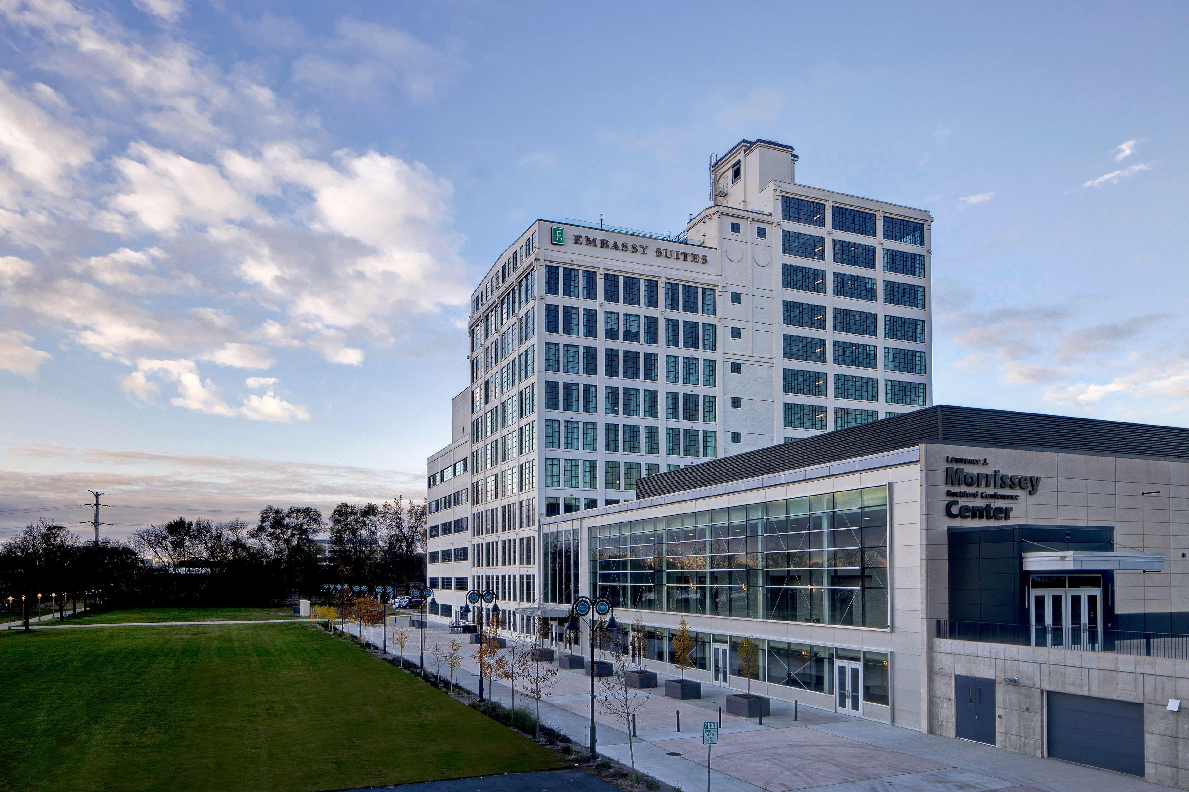 Embassy Suites By Hilton Rockford Riverfront מראה חיצוני תמונה