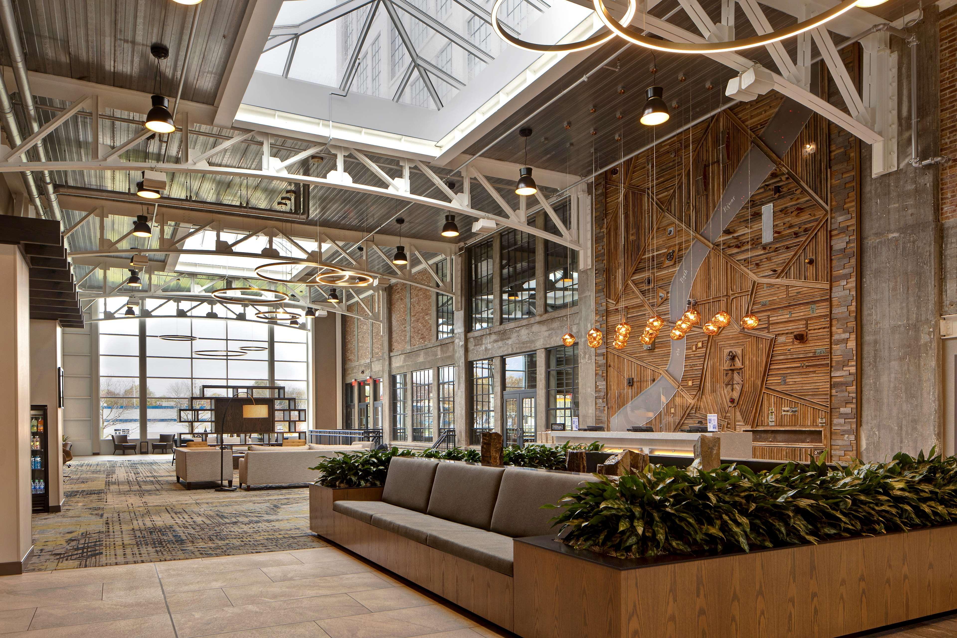 Embassy Suites By Hilton Rockford Riverfront מראה חיצוני תמונה