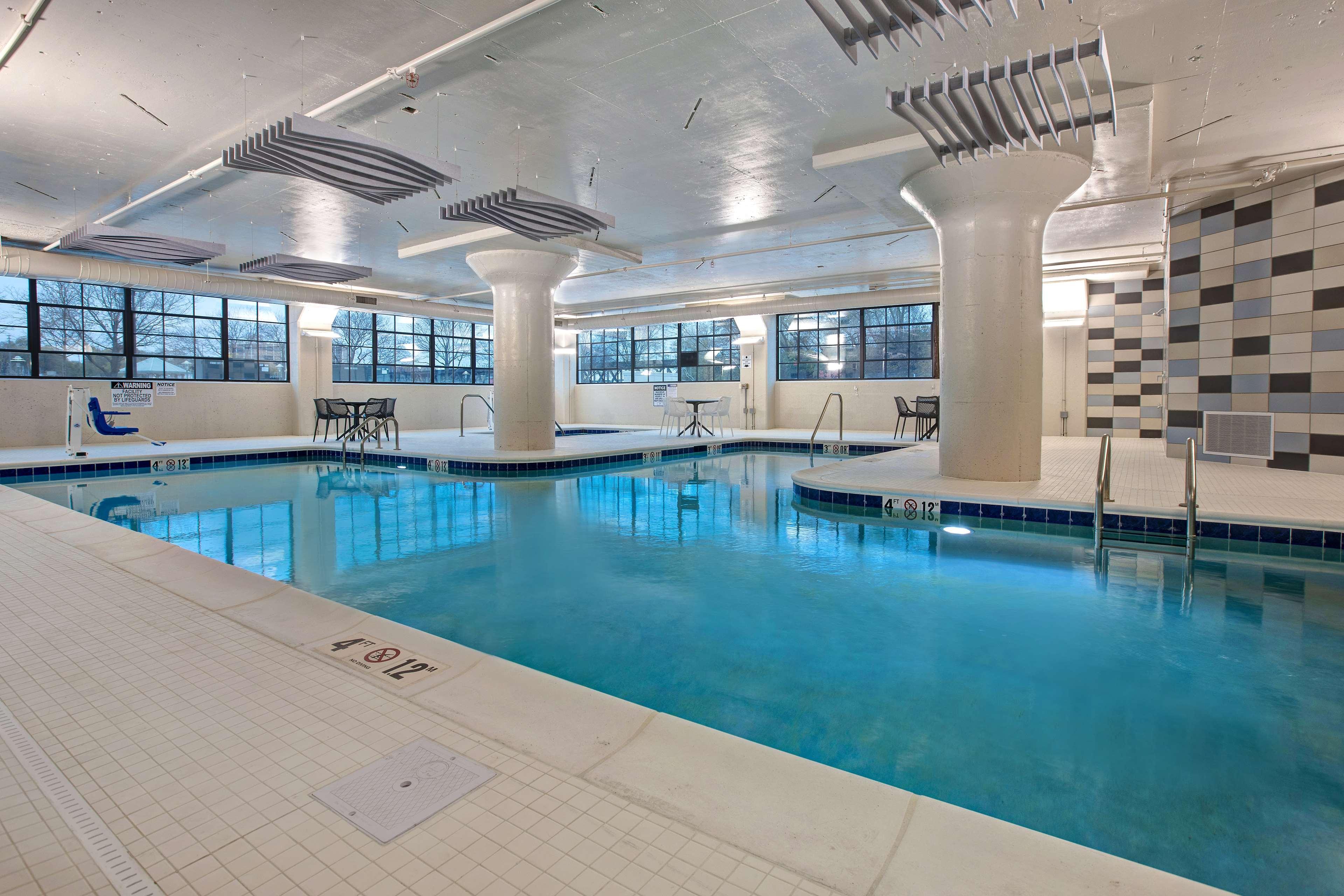 Embassy Suites By Hilton Rockford Riverfront מראה חיצוני תמונה