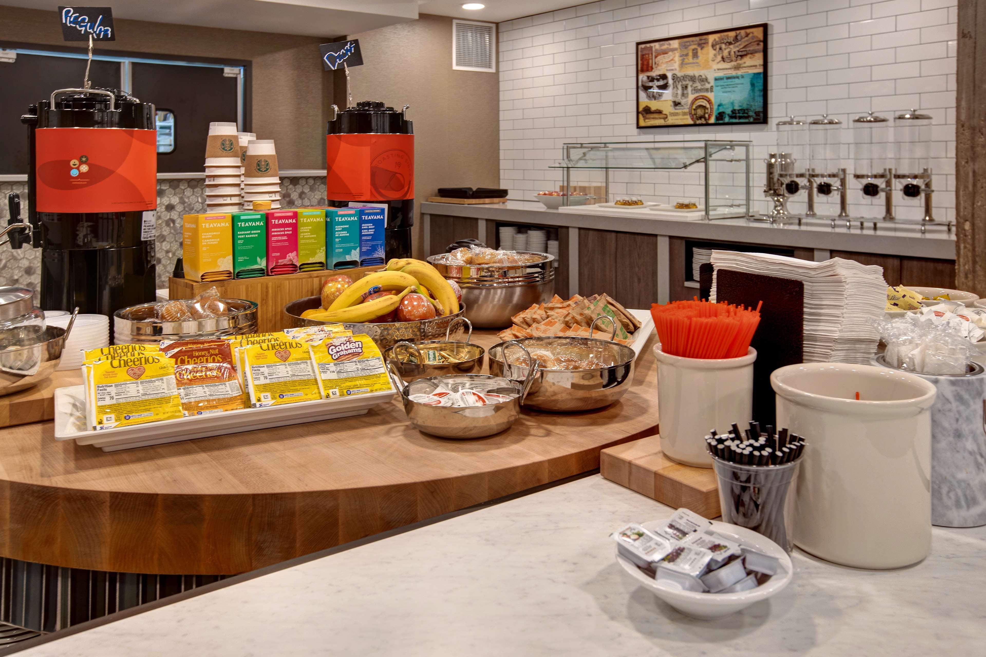 Embassy Suites By Hilton Rockford Riverfront מראה חיצוני תמונה