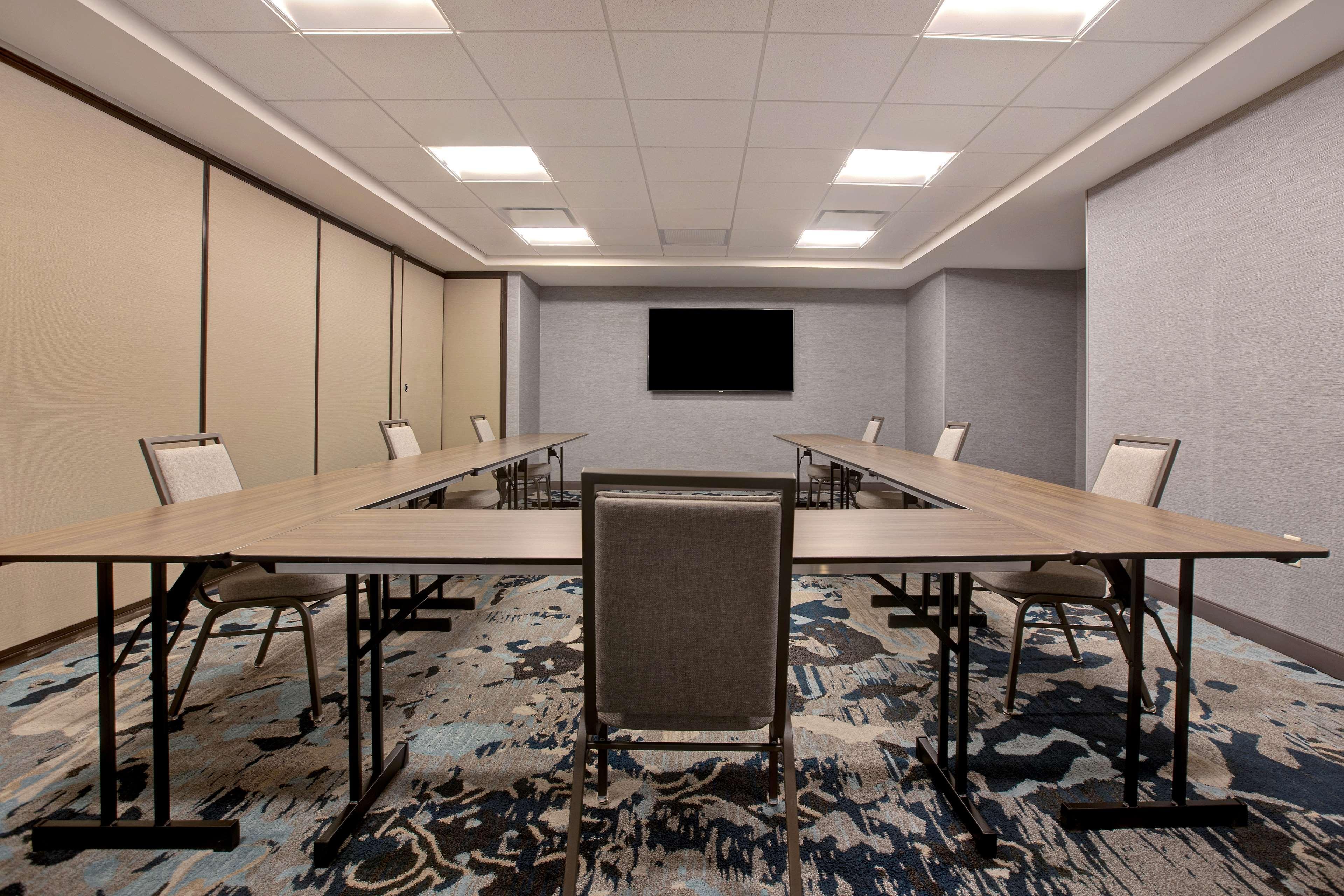 Embassy Suites By Hilton Rockford Riverfront מראה חיצוני תמונה