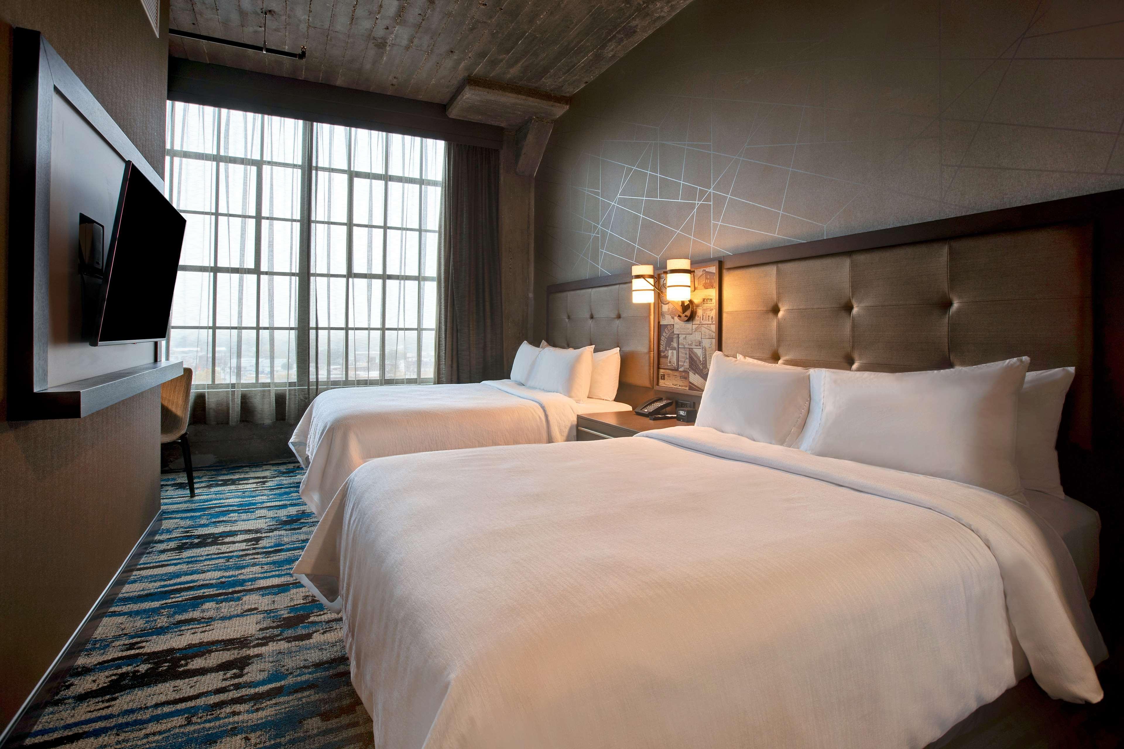Embassy Suites By Hilton Rockford Riverfront מראה חיצוני תמונה