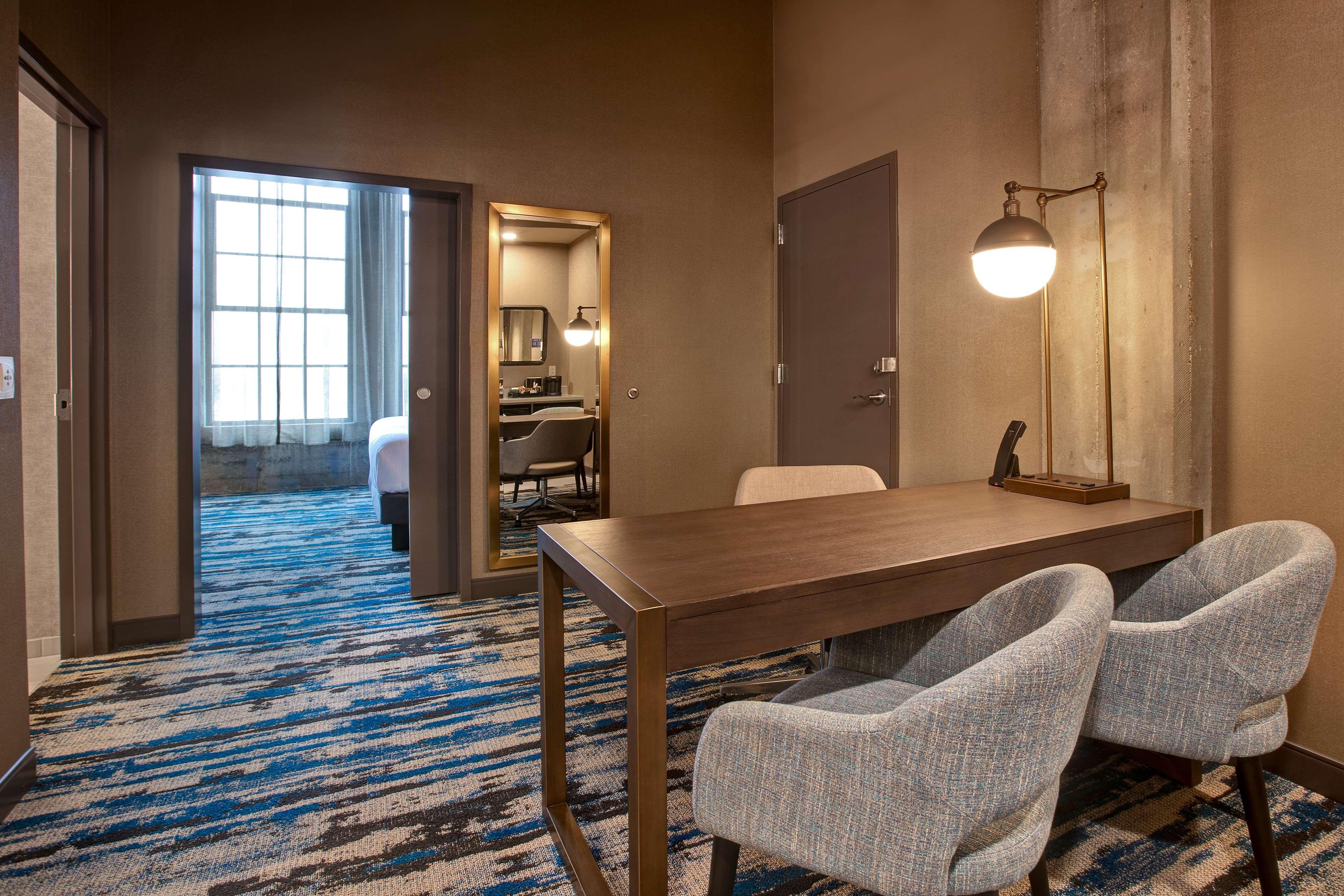 Embassy Suites By Hilton Rockford Riverfront מראה חיצוני תמונה