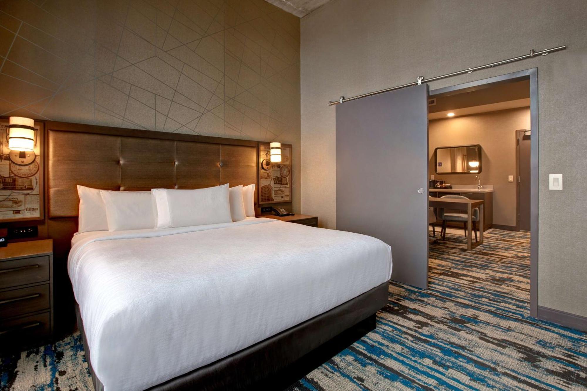 Embassy Suites By Hilton Rockford Riverfront מראה חיצוני תמונה